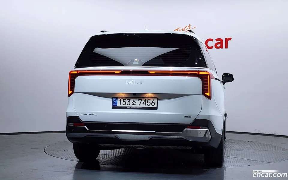 Kia Carnival HEV 7 2024 — миниатюра 4
