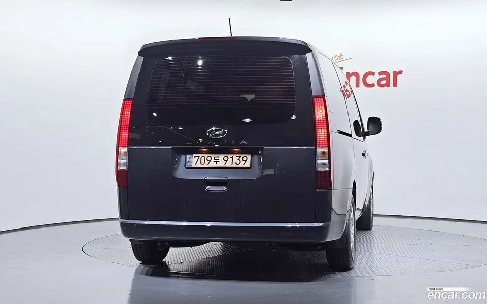 Hyundai Staria 11 2023 — миниатюра 4