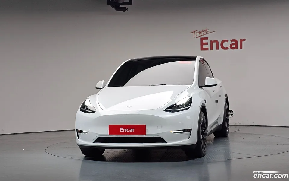 Tesla Model Y AWD 2022 — миниатюра 3