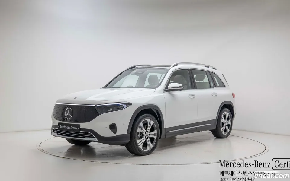 Mercedes-Benz EQB EQB300 4MATIC 2025 — фото 1, купить с доставкой в Москву