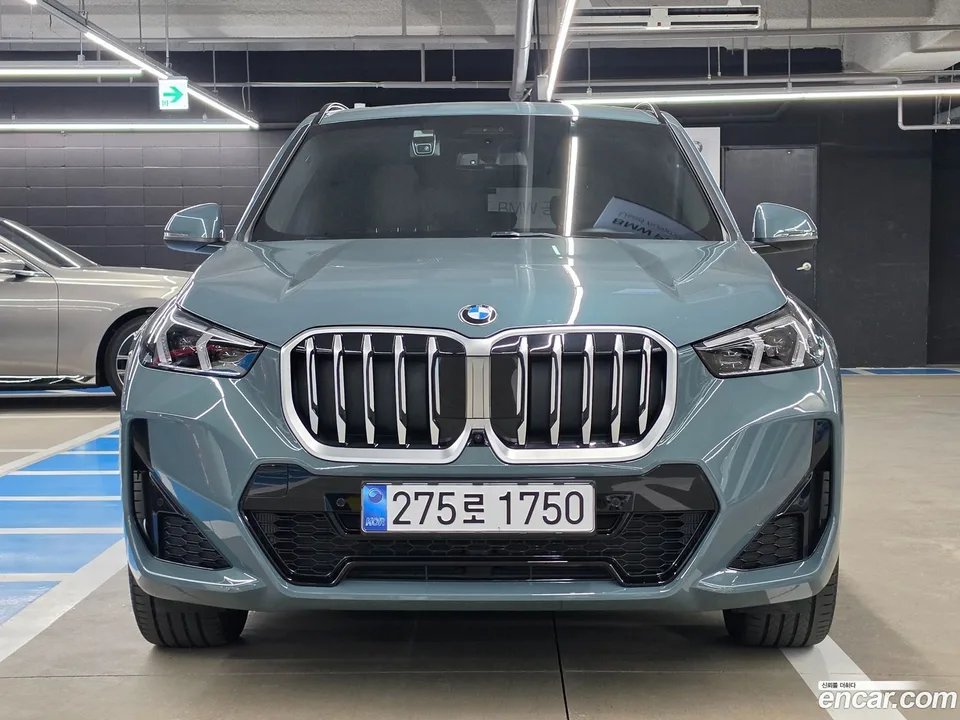 BMW X1 xDrive 20i M 2025 — миниатюра 3