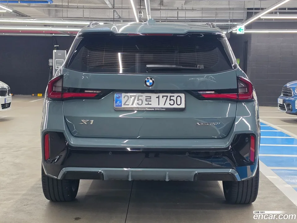 BMW X1 xDrive 20i M 2025 — миниатюра 4
