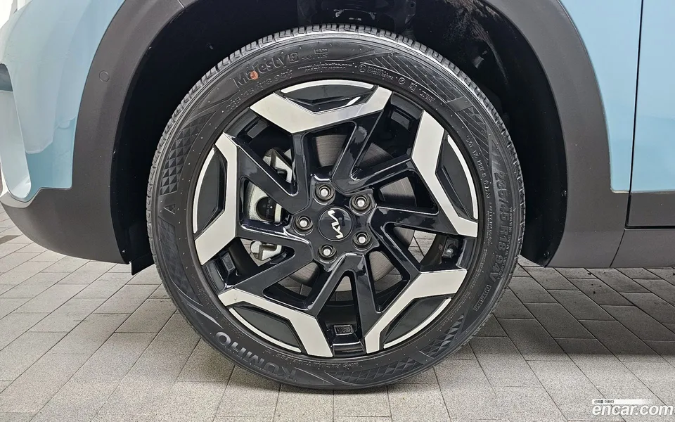 Kia Seltos 1.6 2WD 2023 — миниатюра 5
