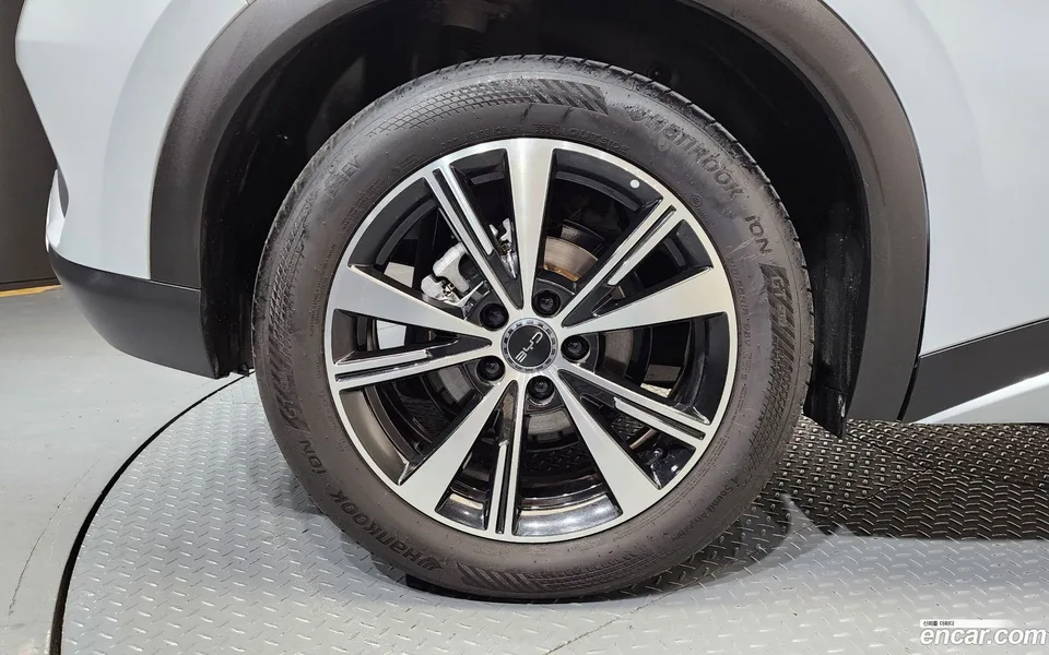 BYD Atto 3 2025 — миниатюра 5