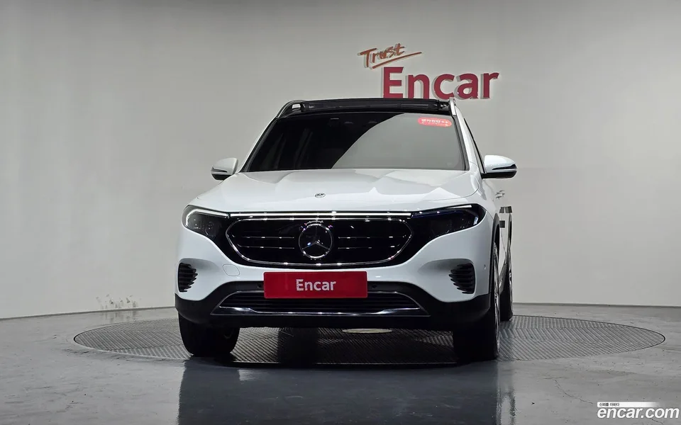 Mercedes-Benz EQB EQB300 4MATIC 2023 — миниатюра 3