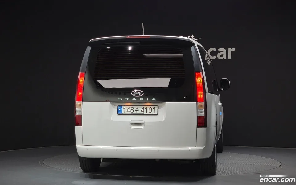 Hyundai Staria 9 2022 — миниатюра 4