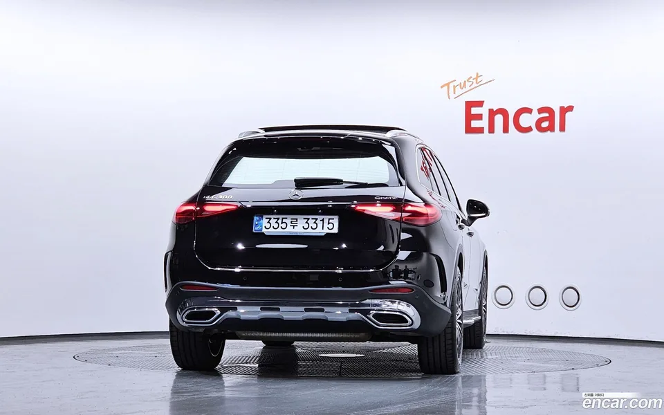 Mercedes-Benz GLC-Class GLC300 4MATIC AMG Line 2024 — миниатюра 4