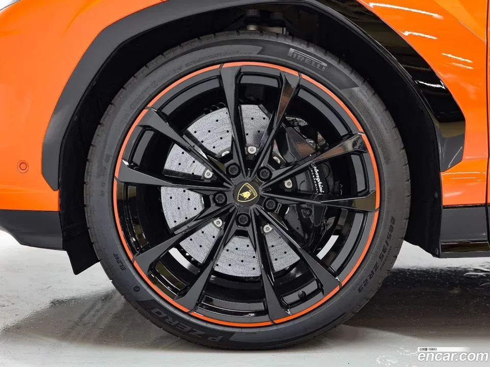 Lamborghini Urus 4.0 V8 SE 2025 — миниатюра 2