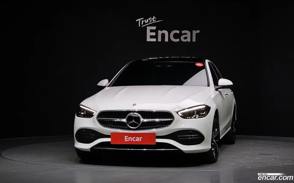 Mercedes-Benz C-Class C300 4MATIC 2023 — миниатюра 3