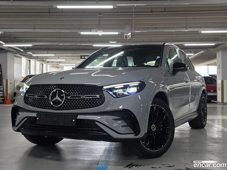 Mercedes-Benz GLC-Class GLC300 4MATIC AMG Line 2026 — фото 1, купить с доставкой в Москву