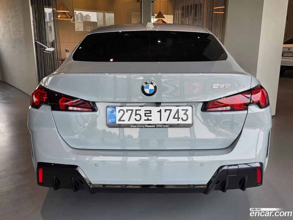 BMW 2 Series Gran Coupe 220 M 2025 — миниатюра 4