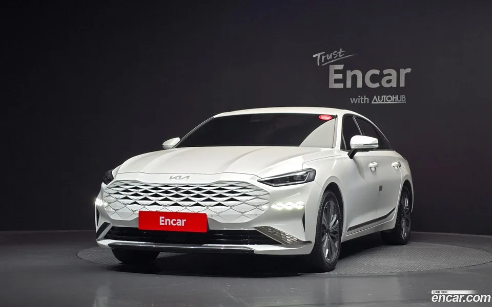 Kia K8 Hybrid 2023 — миниатюра 3
