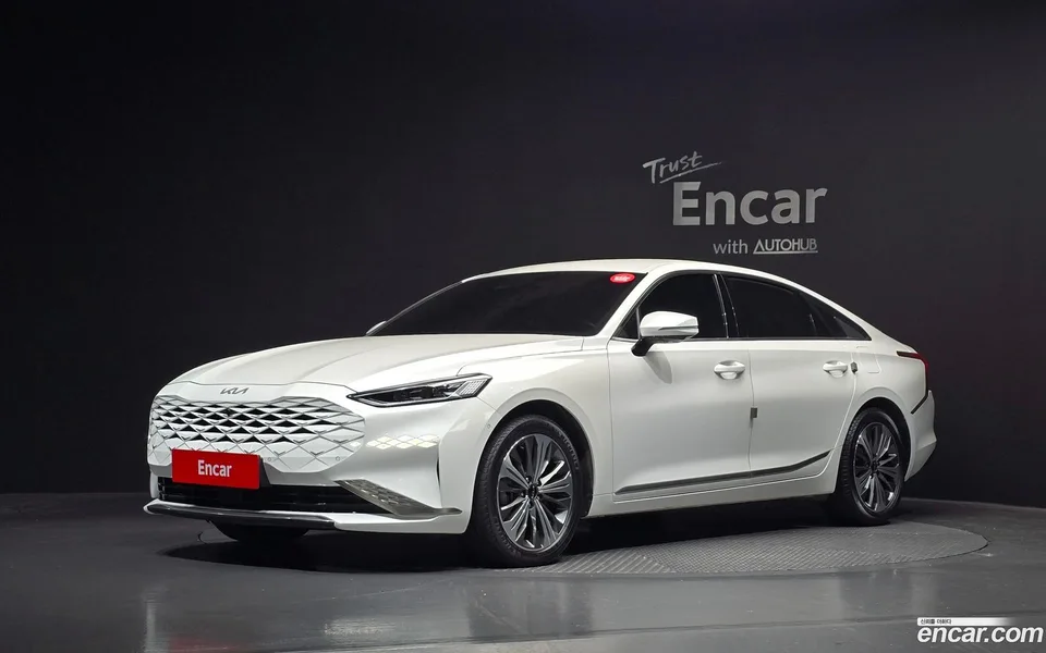 Kia K8 Hybrid 2023 — фото 1, купить с доставкой в Москву