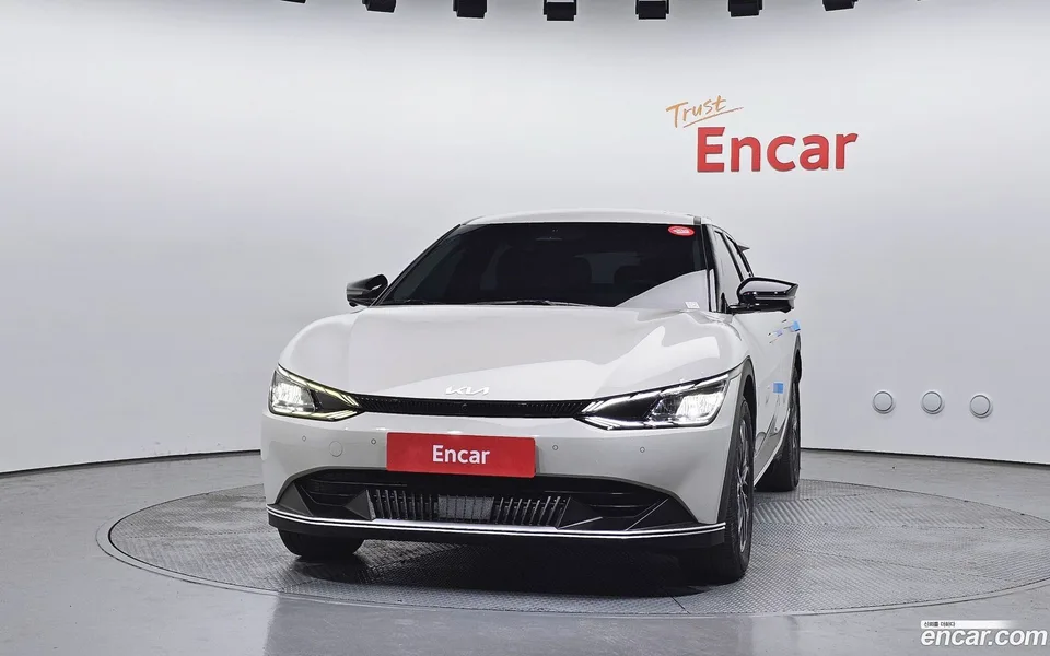 Kia EV6 2022 — миниатюра 3