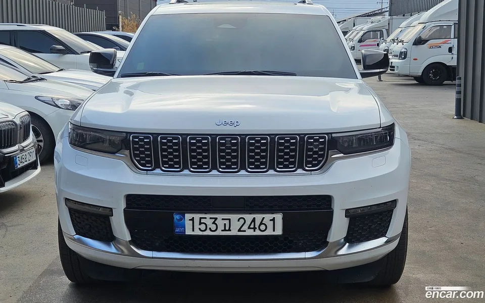 Jeep Grand Cherokee L 3.6 2022 — фото 1, купить с доставкой в Москву