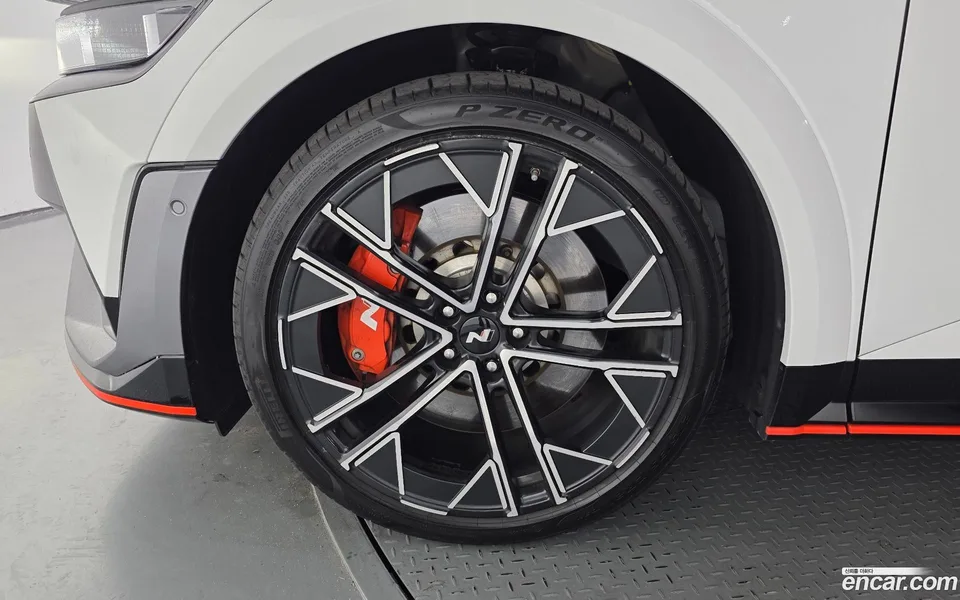 Hyundai Ioniq 5 N 2025 — миниатюра 5