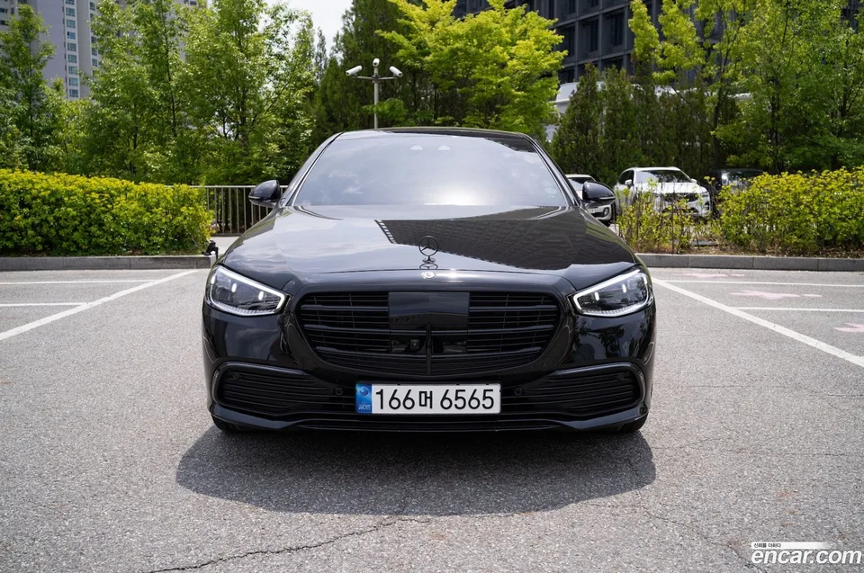 Mercedes-Benz S-Class S450L 4MATIC 2023 — фото 1, купить с доставкой в Москву