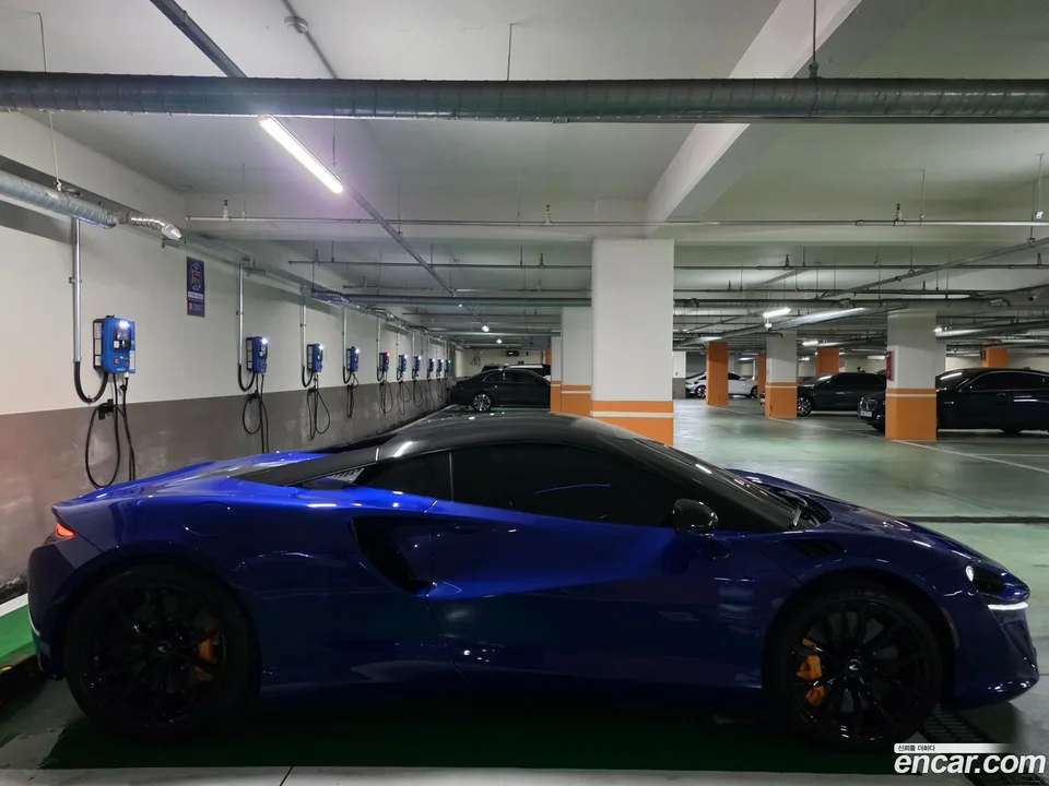 McLaren Artura 3.0 2023 — миниатюра 5