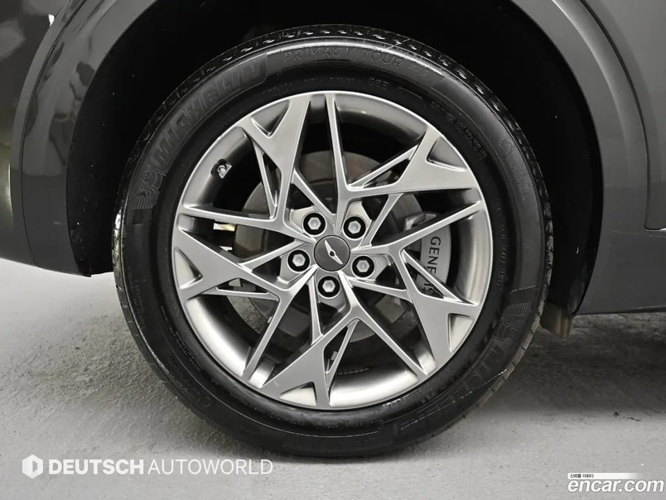 Genesis GV70 2.5T 2WD 2023 — миниатюра 2