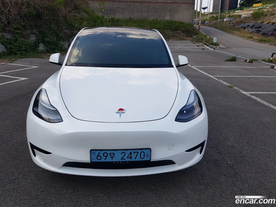 Tesla Model Y RWD 2025 — миниатюра 3