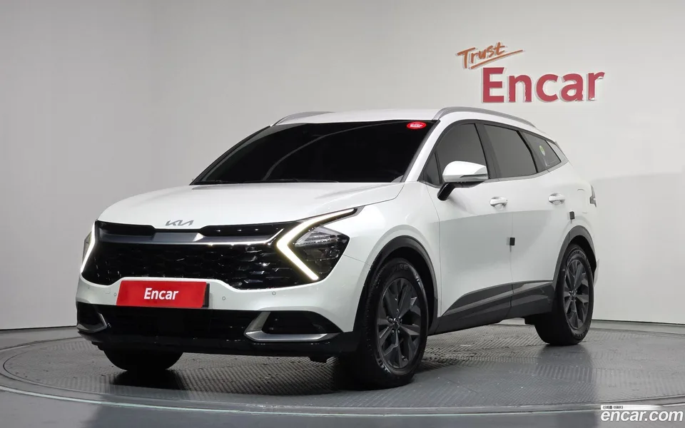 Kia Sportage 2.0 2WD 2022 — фото 1, купить с доставкой в Москву