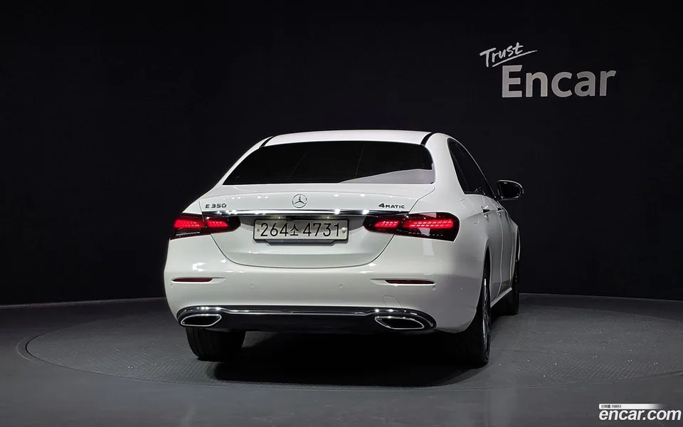 Mercedes-Benz E-Class E350 4MATIC 2022 — миниатюра 4