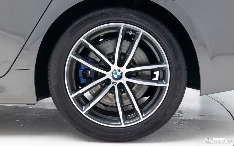 BMW 5 Series 523d xDrive M 2022 — миниатюра 2