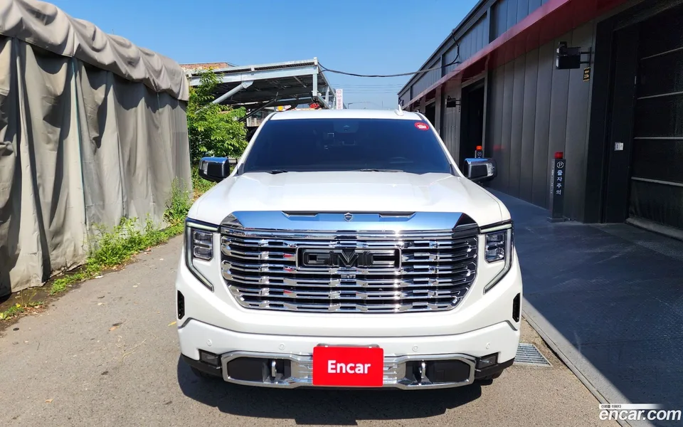GMC Sierra -X 2023 — миниатюра 3