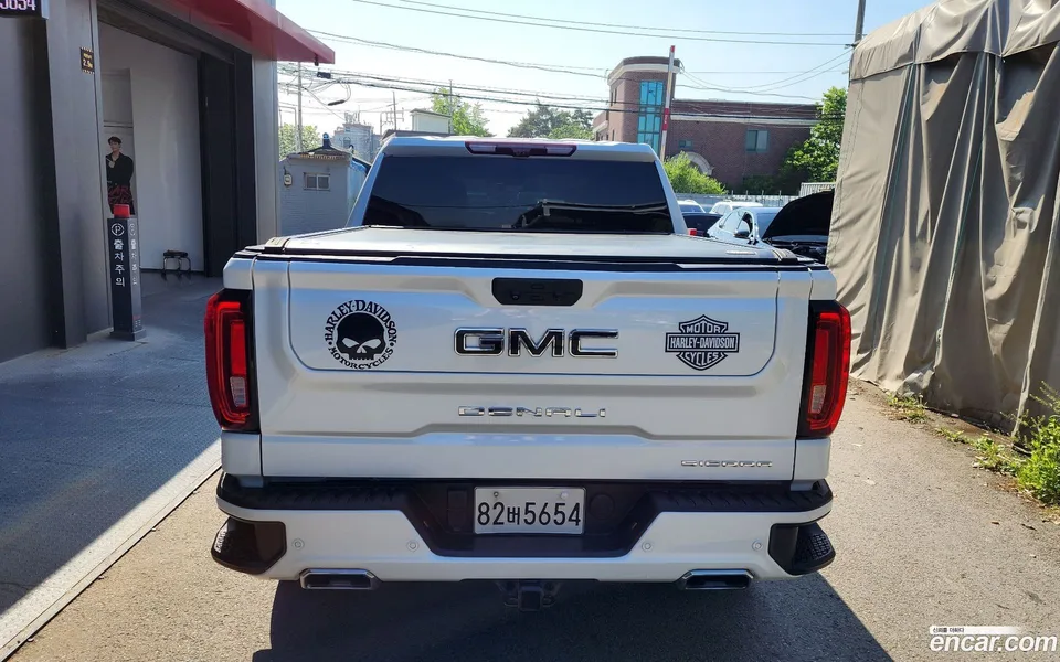 GMC Sierra -X 2023 — миниатюра 4