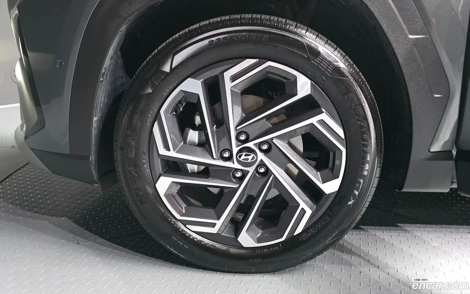 Hyundai Tucson NX4 1.6 2WD 2024 — миниатюра 2