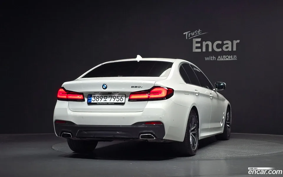 BMW 5 Series 520i M 2023 — миниатюра 4