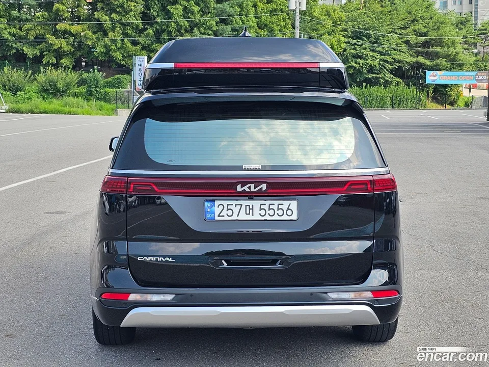 Kia Carnival 7 2023 — миниатюра 4