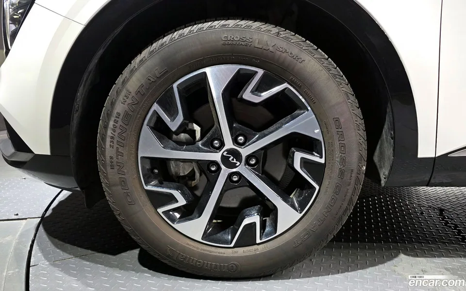 Kia Sportage Hybrid 2WD 2023 — миниатюра 2