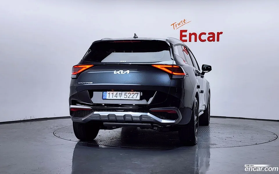 Kia Sportage 1.6 2WD 2023 — миниатюра 4