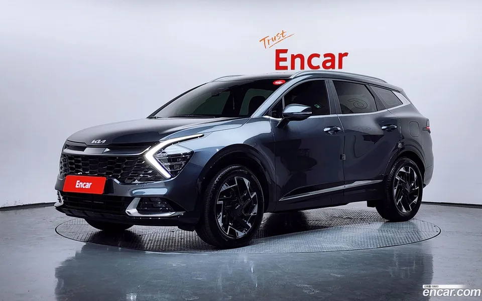 Kia Sportage 1.6 2WD 2023 — фото 1, купить с доставкой в Москву