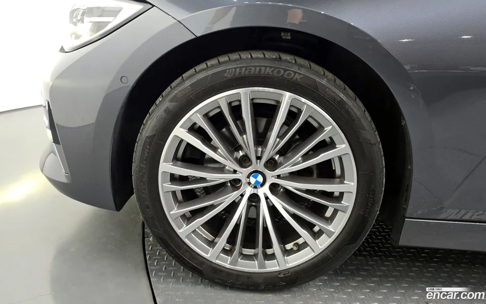 BMW 3 Series 320d 2022 — миниатюра 5