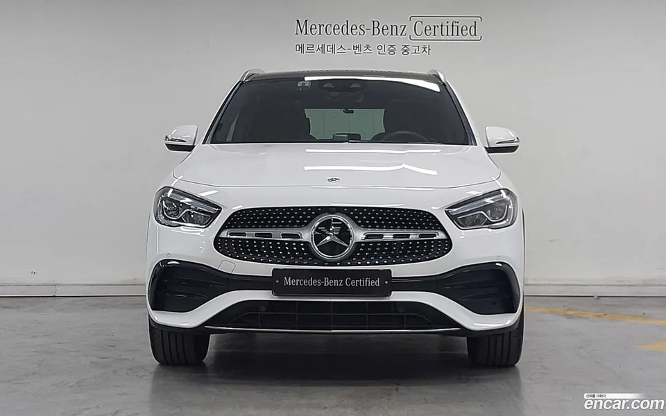 Mercedes-Benz GLA-Class GLA250 4MATIC 2023 — thumbnail 3