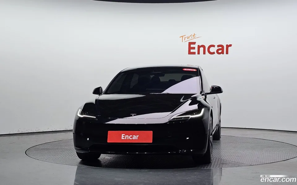 Tesla Model 3 AWD 2024 — миниатюра 3