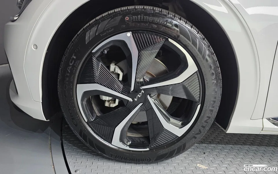 Kia EV6 2022 — миниатюра 5