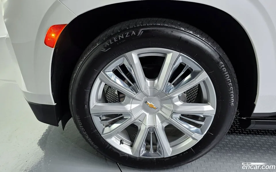 Chevrolet Tahoe 6.2 4WD 2022 — миниатюра 5