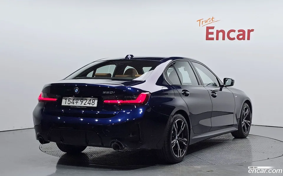 BMW 3 Series 320i M 2025 — миниатюра 2
