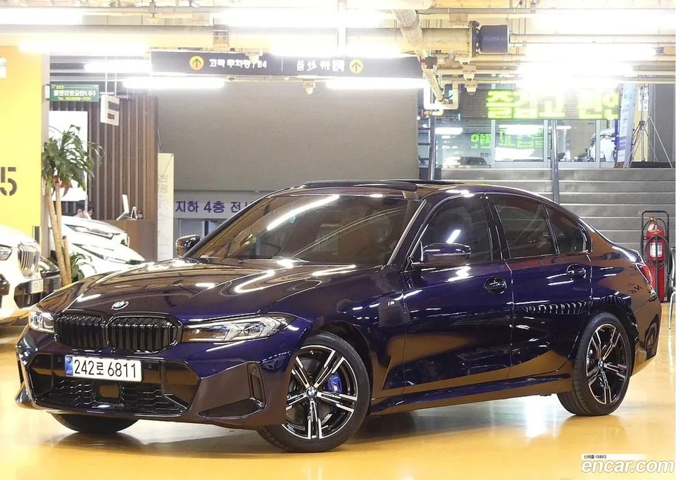 BMW 3 Series 320i M 2025 — photo 1, buy with delivery to Moscow