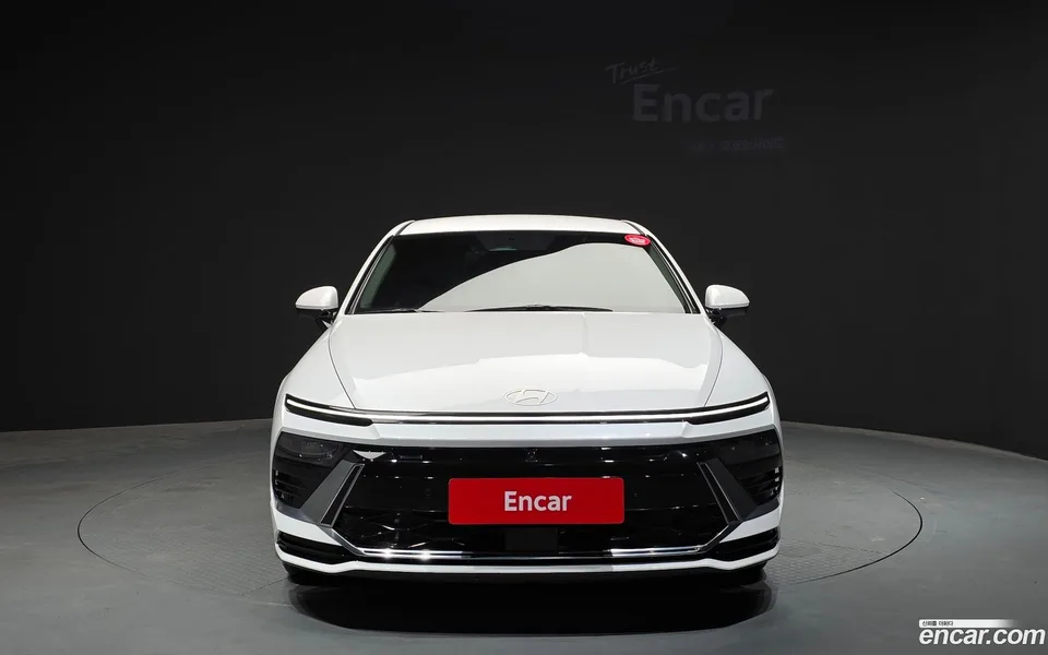 Hyundai Sonata The Edge 2.0 2023 — миниатюра 3