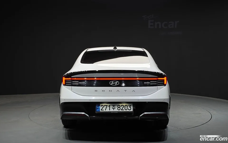 Hyundai Sonata The Edge 2.0 2023 — миниатюра 4