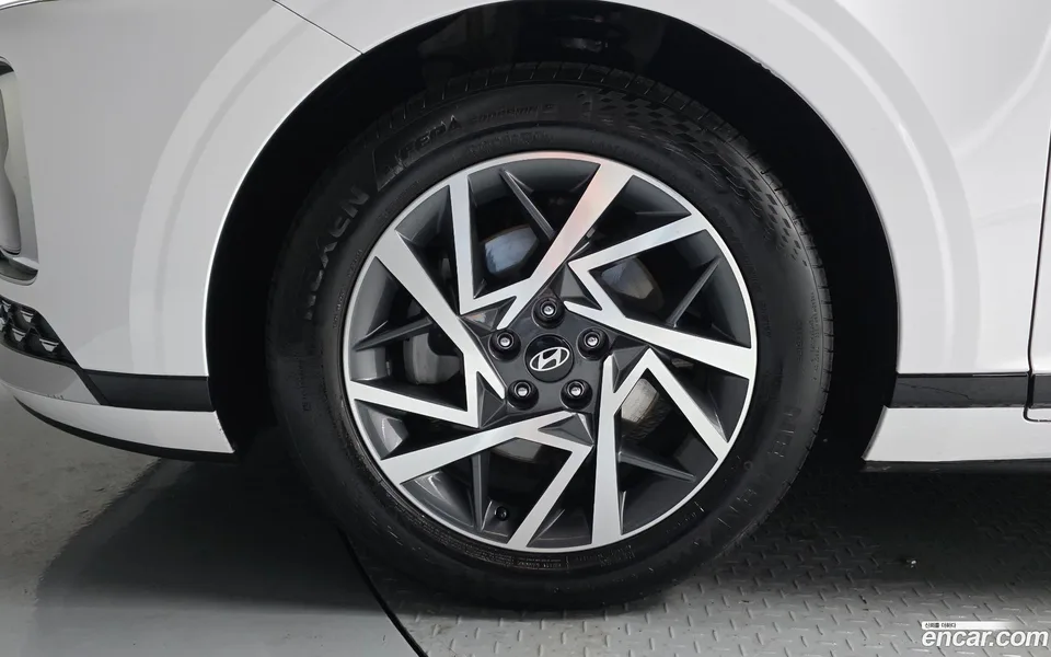 Hyundai Grandeur 2.5 2WD 2023 — миниатюра 2