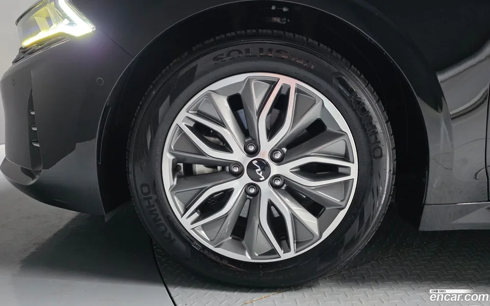 Kia K5 Hybrid 2022 — миниатюра 5
