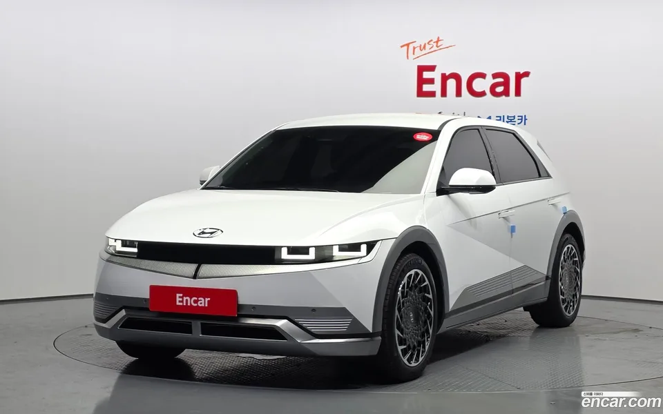 Hyundai Ioniq 5 2022 — фото 1, купить с доставкой в Москву
