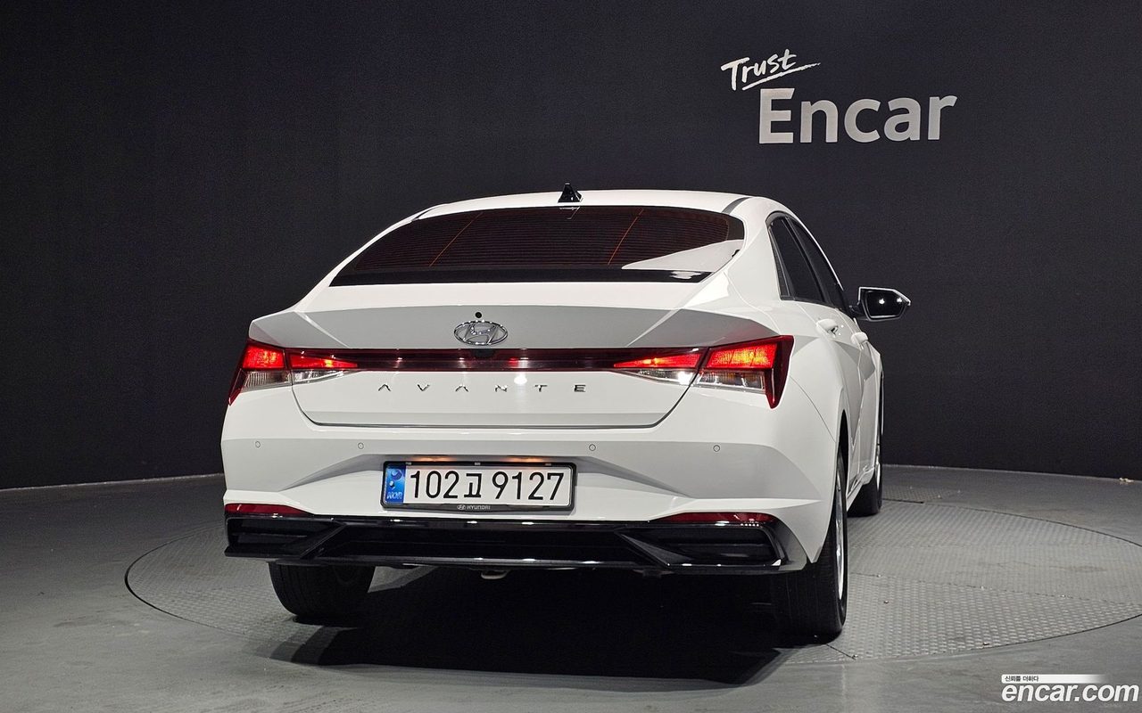 Hyundai Avante 2022 — 4