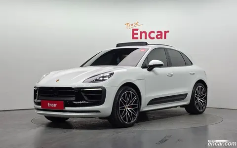 Porsche Macan 2023 buy in Moscow