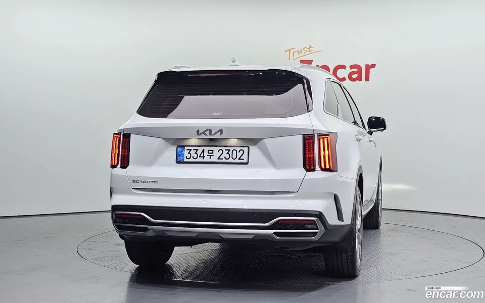 Kia Sorento 2.5T 2WD 2023 — thumbnail 4